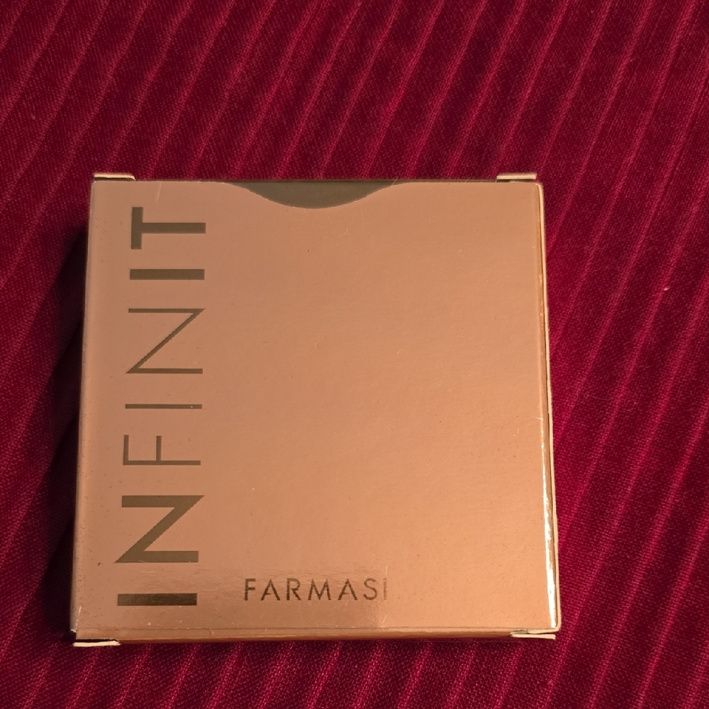 Farmasi Infinit Gold Compact